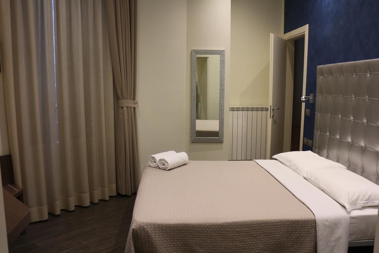 Hotel La Madonnina Milan Exterior photo
